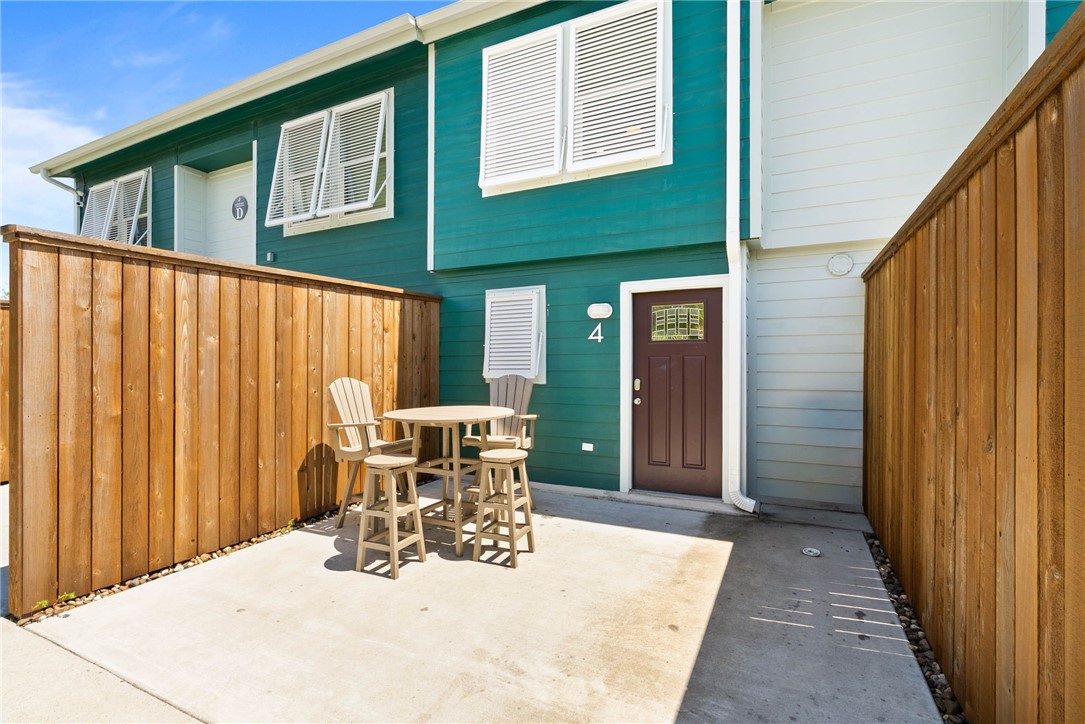 1806 Highway 35 N D-4 Rockport TX 78382