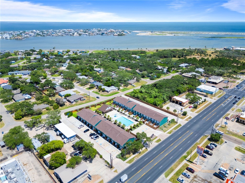 1806 Highway 35 N D-4 Rockport TX 78382