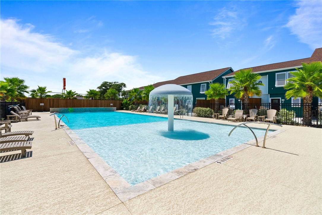 1806 Highway 35 N D-4 Rockport TX 78382