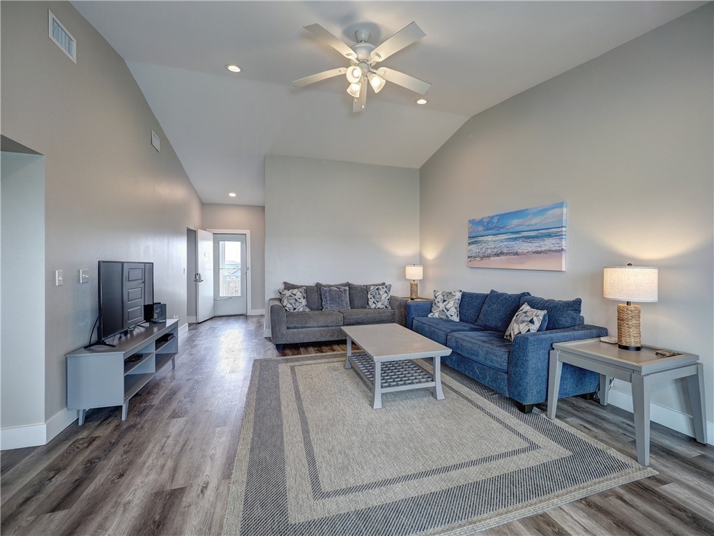 1107 S 11th Street 39 Port Aransas TX 78373
