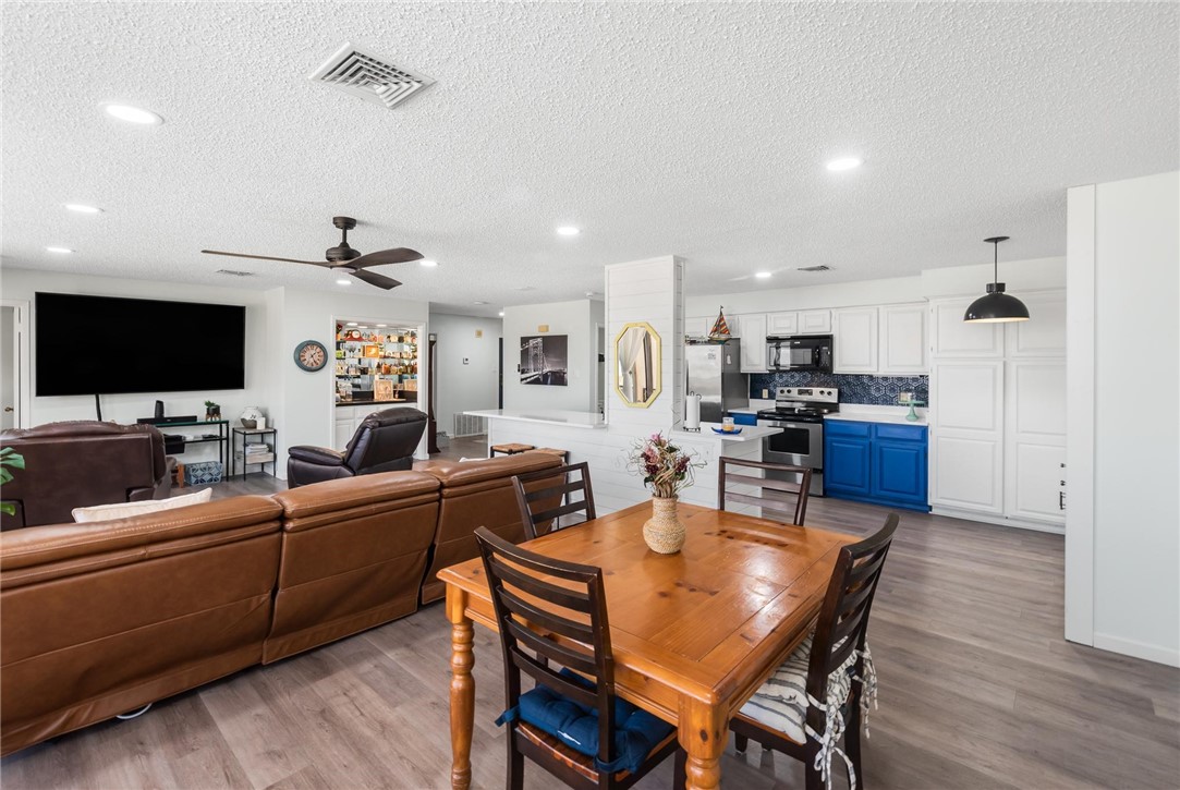 1400 Ocean Dr 304c Corpus Christi TX 78404