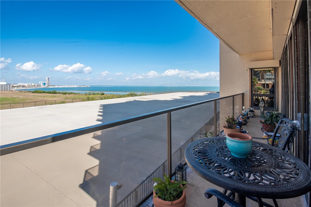1400 Ocean Dr 304c Corpus Christi TX 78404