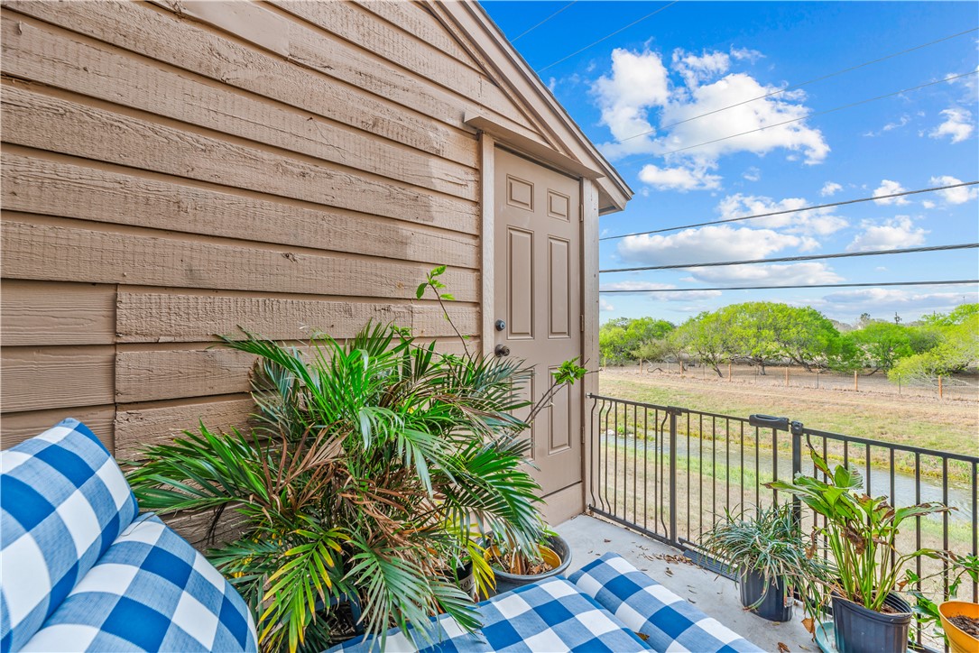 7122 Premont Drive H202 Corpus Christi TX 78414