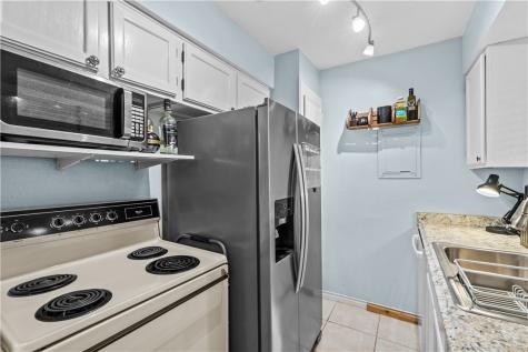 7122 Premont Drive H202 Corpus Christi TX 78414