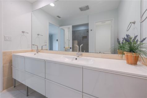 210 Oak Bay Street 1203 Rockport TX 78382