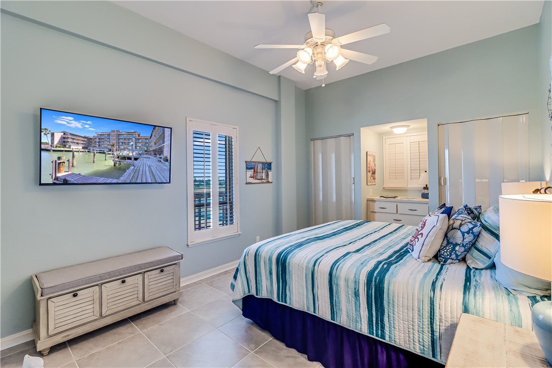 200 West Cotter Ave D-4 Port Aransas TX 78373