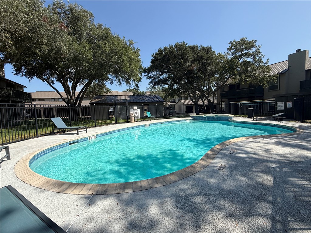 302 Saint Andrews St 101e Rockport TX 78382