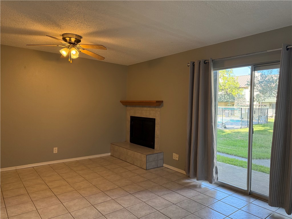 302 Saint Andrews St 101e Rockport TX 78382