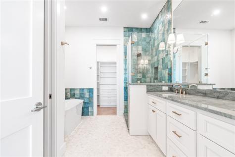 136 W Cotter Avenue 10 Port Aransas TX 78373