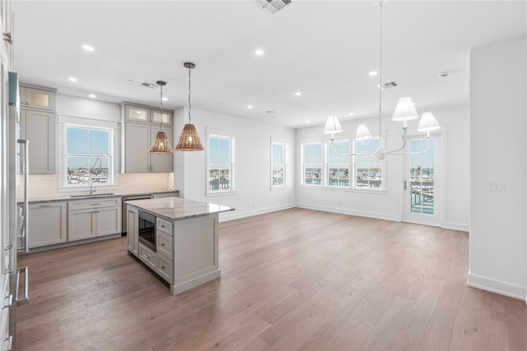 136 W Cotter Avenue 10 Port Aransas TX 78373