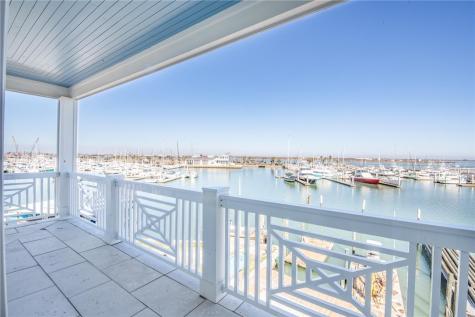 136 W Cotter Avenue 10 Port Aransas TX 78373