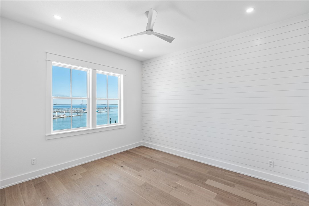 136 W Cotter Avenue 10 Port Aransas TX 78373