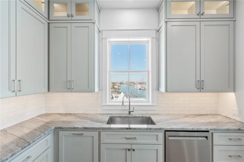 136 W Cotter Avenue 10 Port Aransas TX 78373