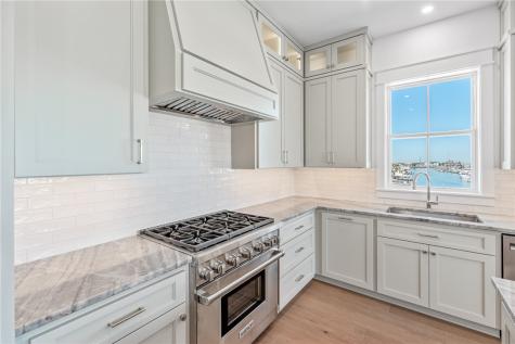 136 W Cotter Avenue 10 Port Aransas TX 78373