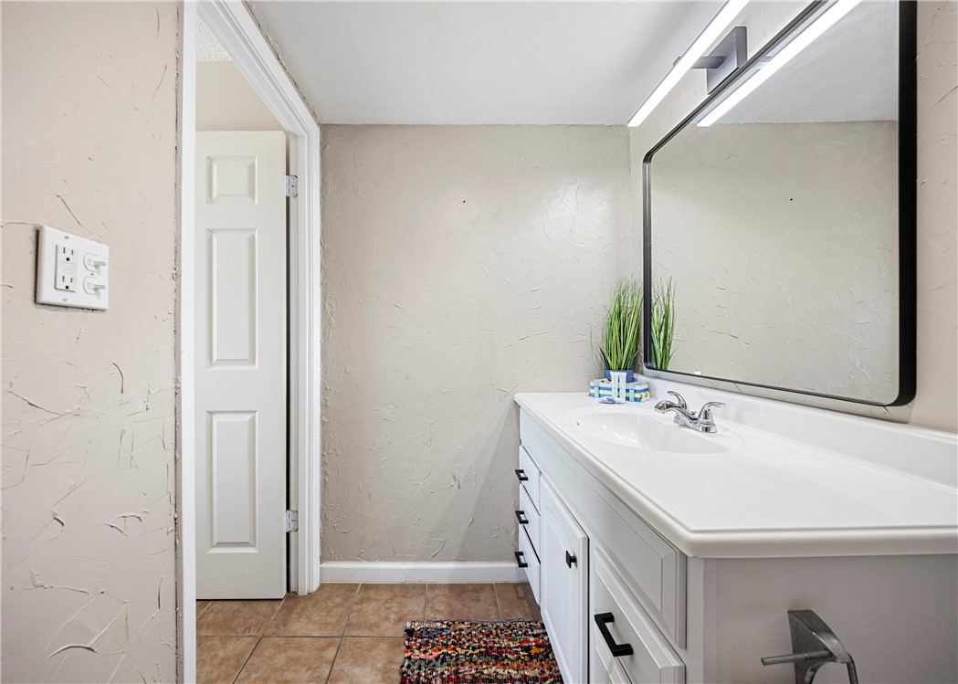 14810 Windward Drive 603 Corpus Christi TX 78418