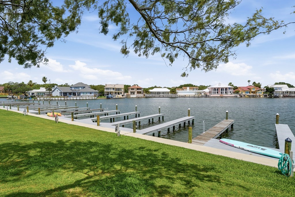 2412 Bayhouse Drive 2412 Rockport TX 78382
