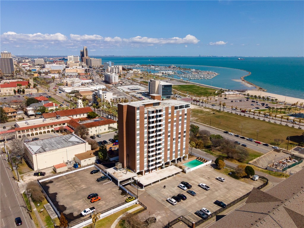 715 S Upper Broadway Street 302 Corpus Christi TX 78401