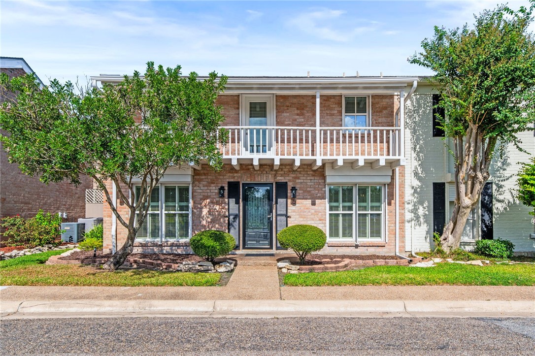 15 Rock Creek Drive Corpus Christi TX 78412