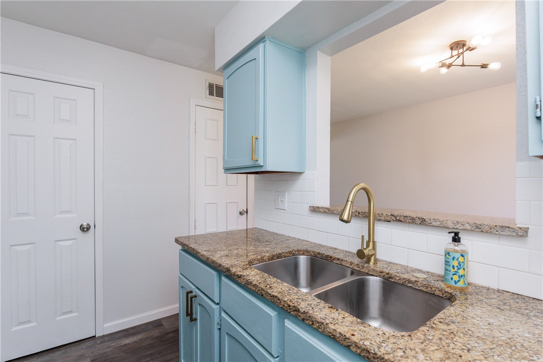 6702 Everhart R104 Corpus Christi TX 78413