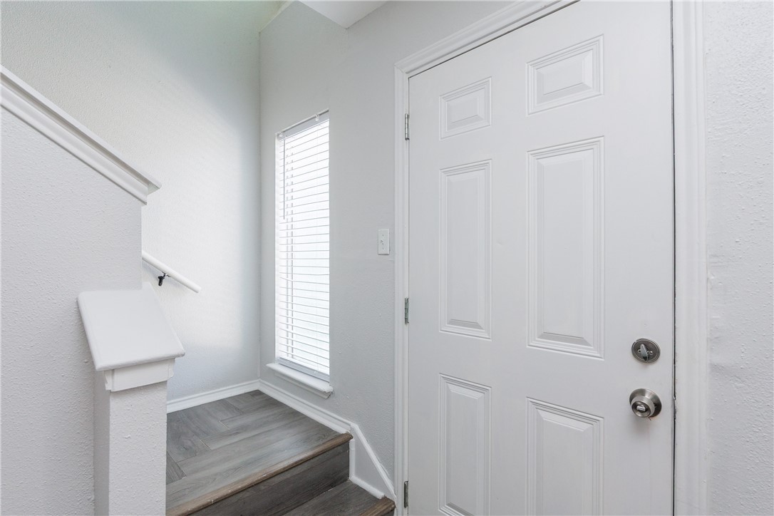 6702 Everhart R104 Corpus Christi TX 78413