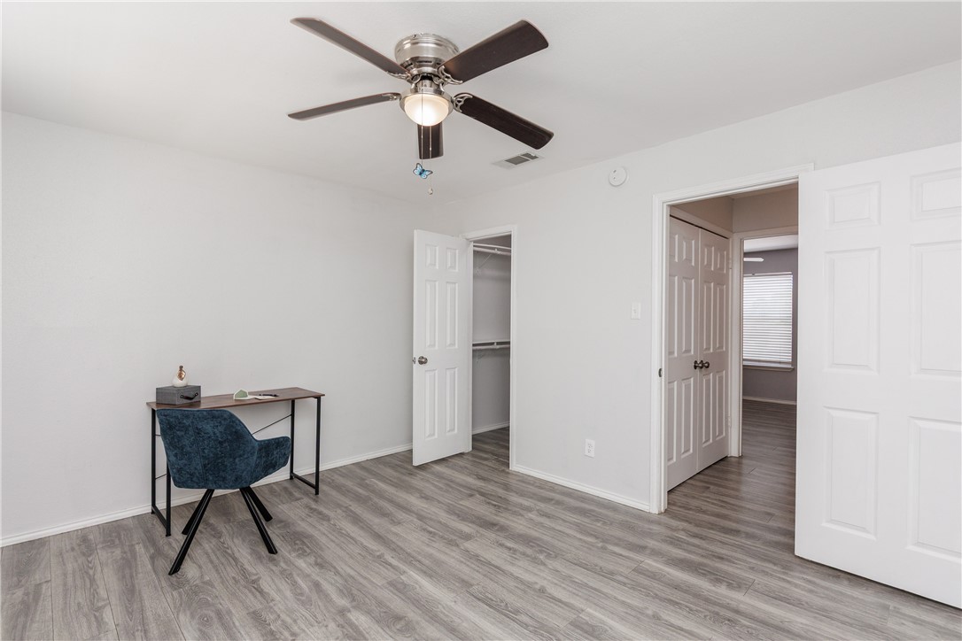6702 Everhart R104 Corpus Christi TX 78413