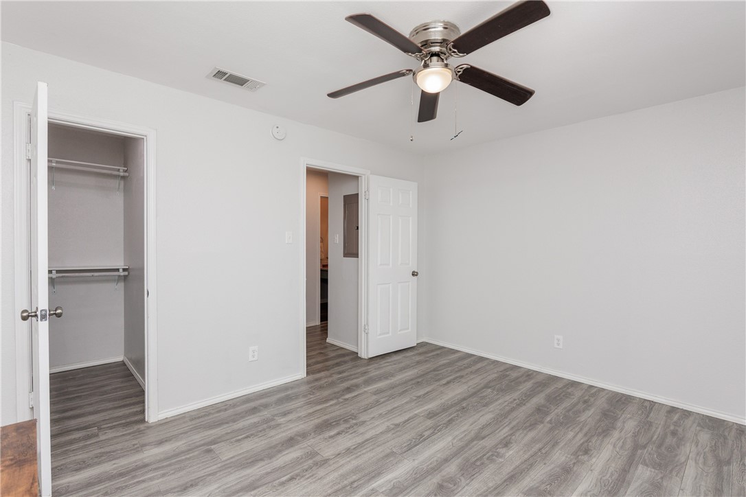6702 Everhart R104 Corpus Christi TX 78413