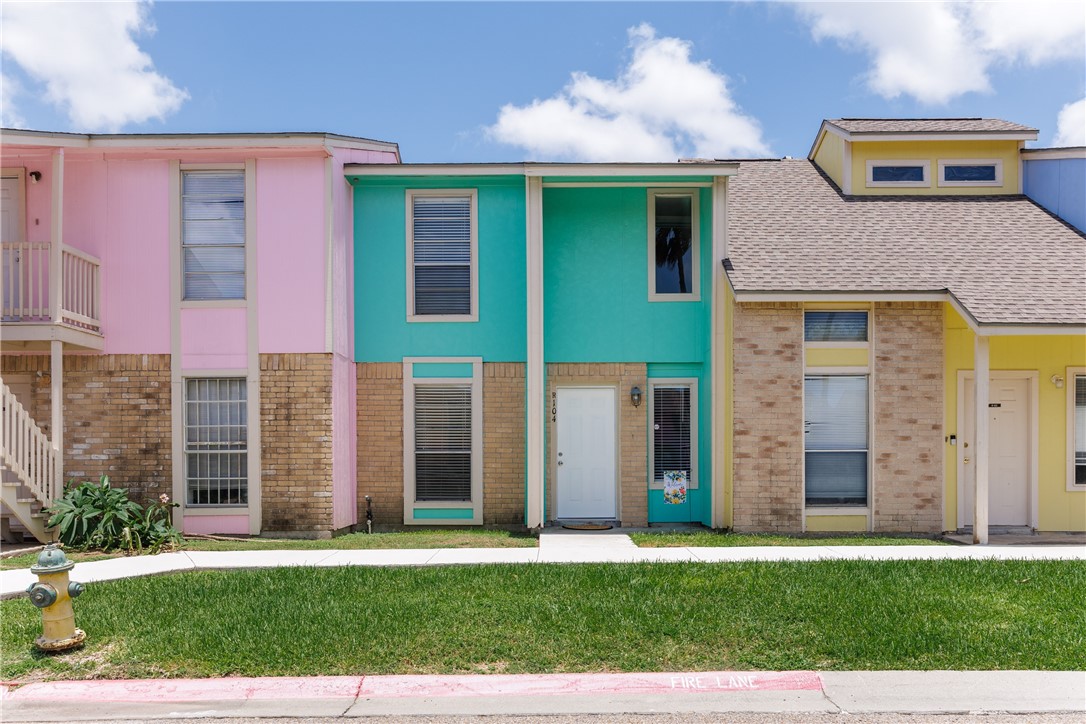 6702 Everhart R104 Corpus Christi TX 78413
