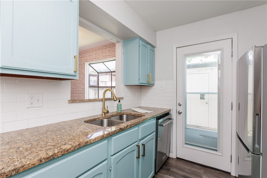 6702 Everhart R104 Corpus Christi TX 78413