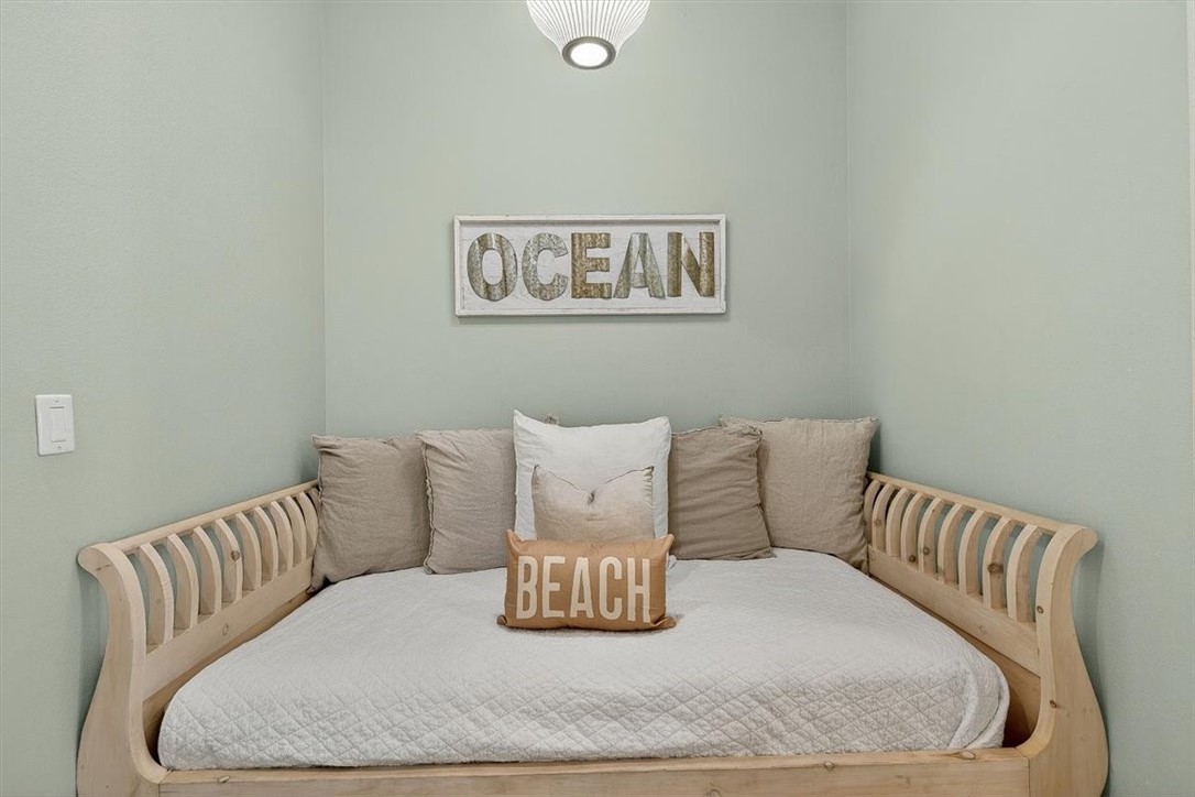 120 Social Circle 4-102 Port Aransas TX 78373