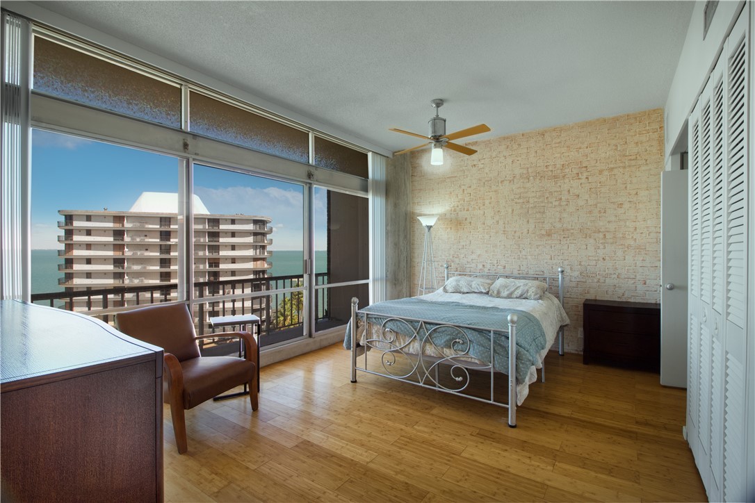 4600 Ocean Drive 702 Corpus Christi TX 78412