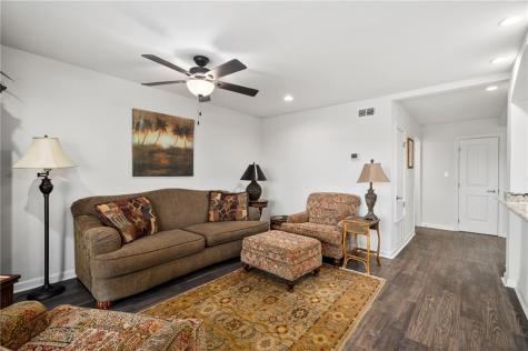 620 S Fulton Beach 203 Rockport TX 78382