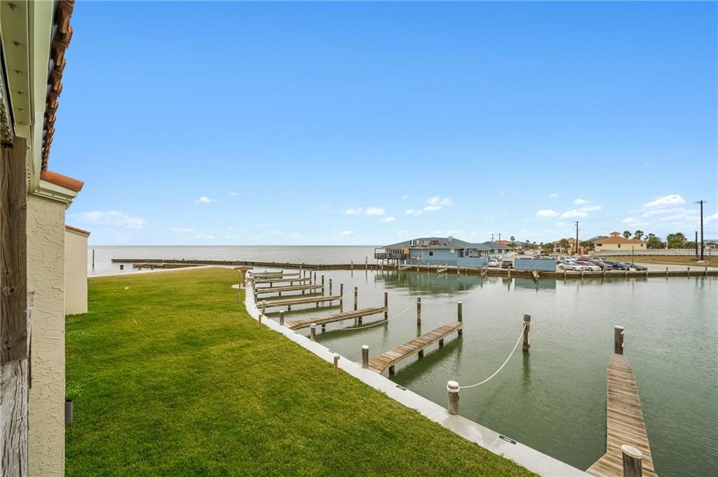 620 S Fulton Beach 203 Rockport TX 78382