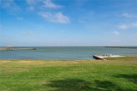 620 S Fulton Beach 203 Rockport TX 78382