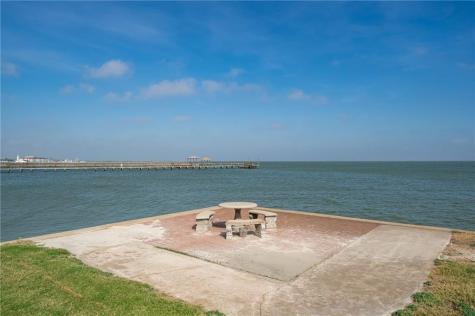620 S Fulton Beach 203 Rockport TX 78382
