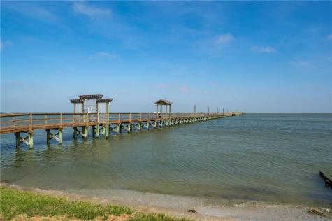 620 S Fulton Beach 203 Rockport TX 78382