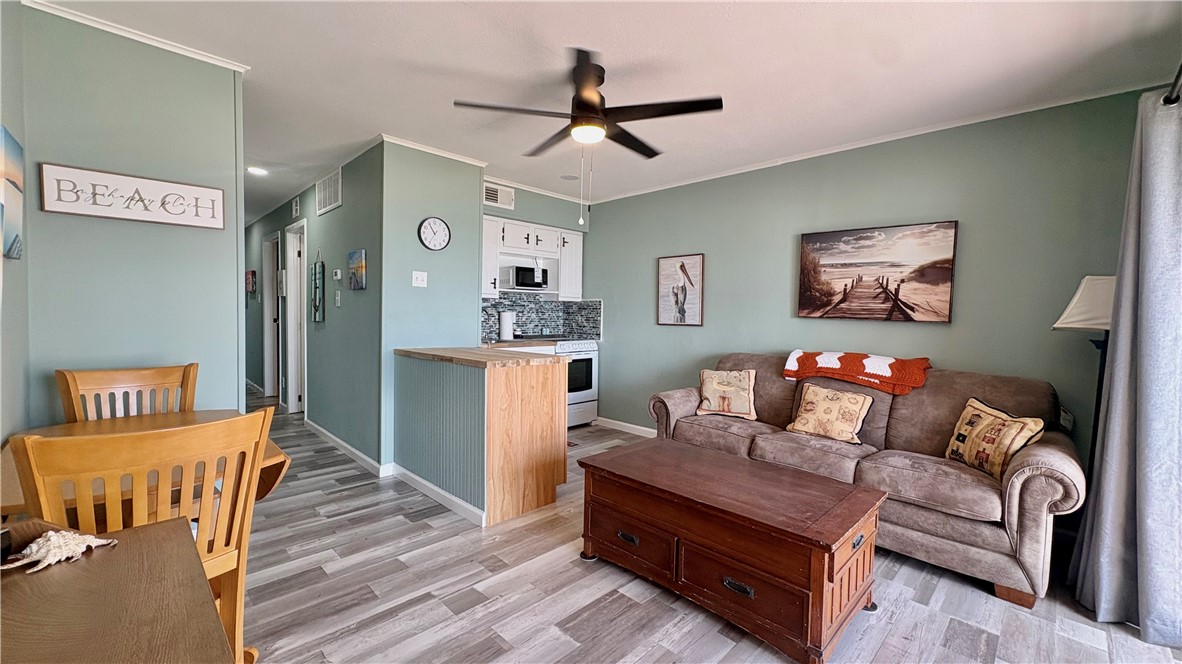 3938 Surfside Boulevard 3309 Corpus Christi TX 78402