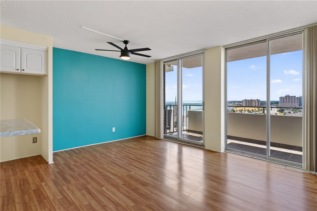 715 S Upper Broadway Street 1203 Corpus Christi TX 78401