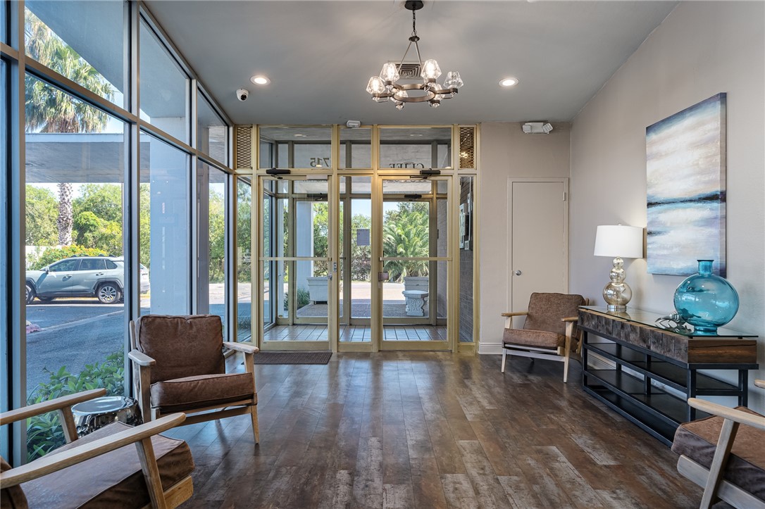 715 S Upper Broadway Street 1203 Corpus Christi TX 78401