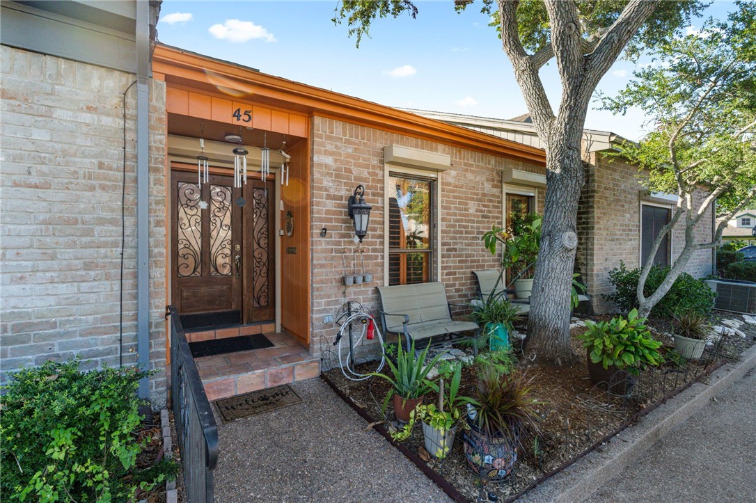 45 Rock Creek Drive Corpus Christi TX 78412