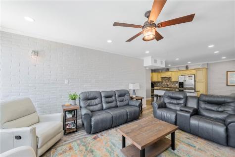 631 Channel View Drive 108 Port Aransas TX 78373