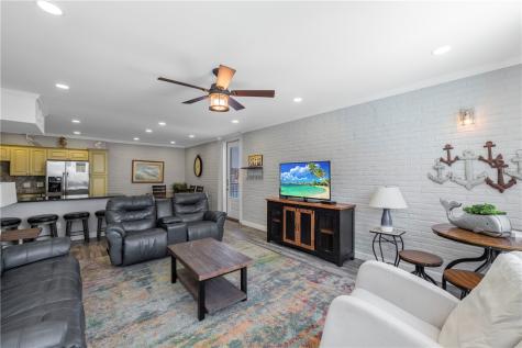 631 Channel View Drive 108 Port Aransas TX 78373