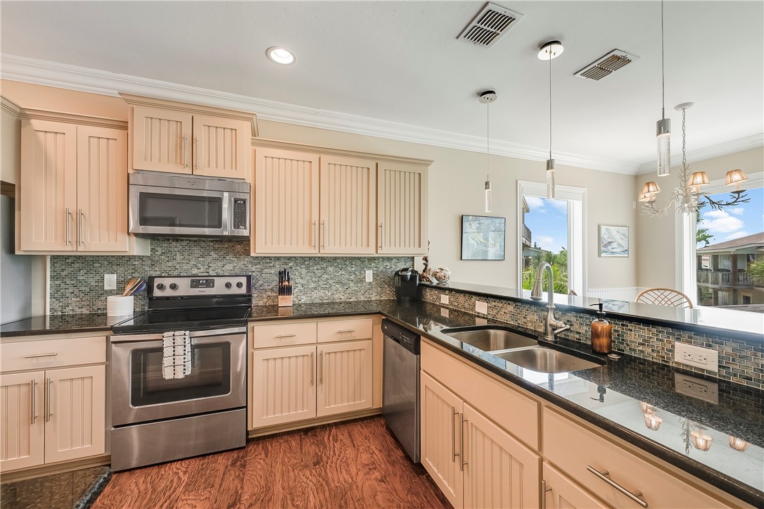 247 W Roberts Avenue 8 Port Aransas TX 78373