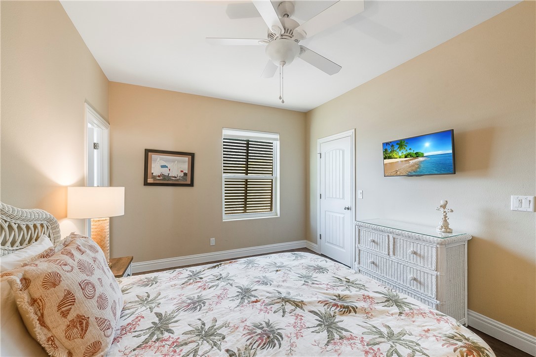 247 W Roberts Avenue 8 Port Aransas TX 78373