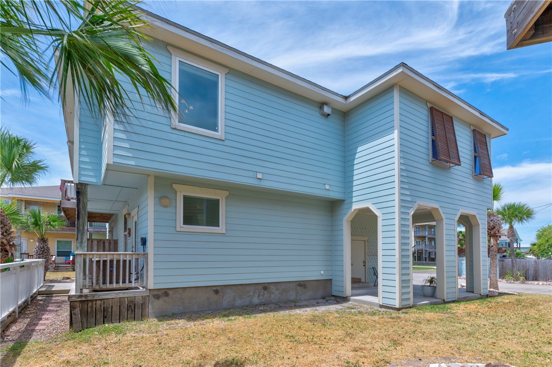 247 W Roberts Avenue 8 Port Aransas TX 78373