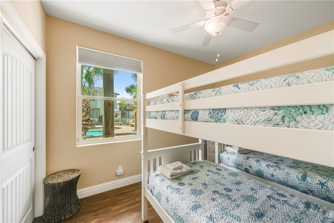 247 W Roberts Avenue 8 Port Aransas TX 78373