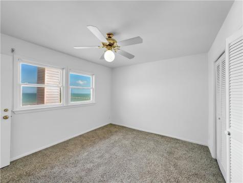 4454 Ocean Drive 4 Corpus Christi TX 78412