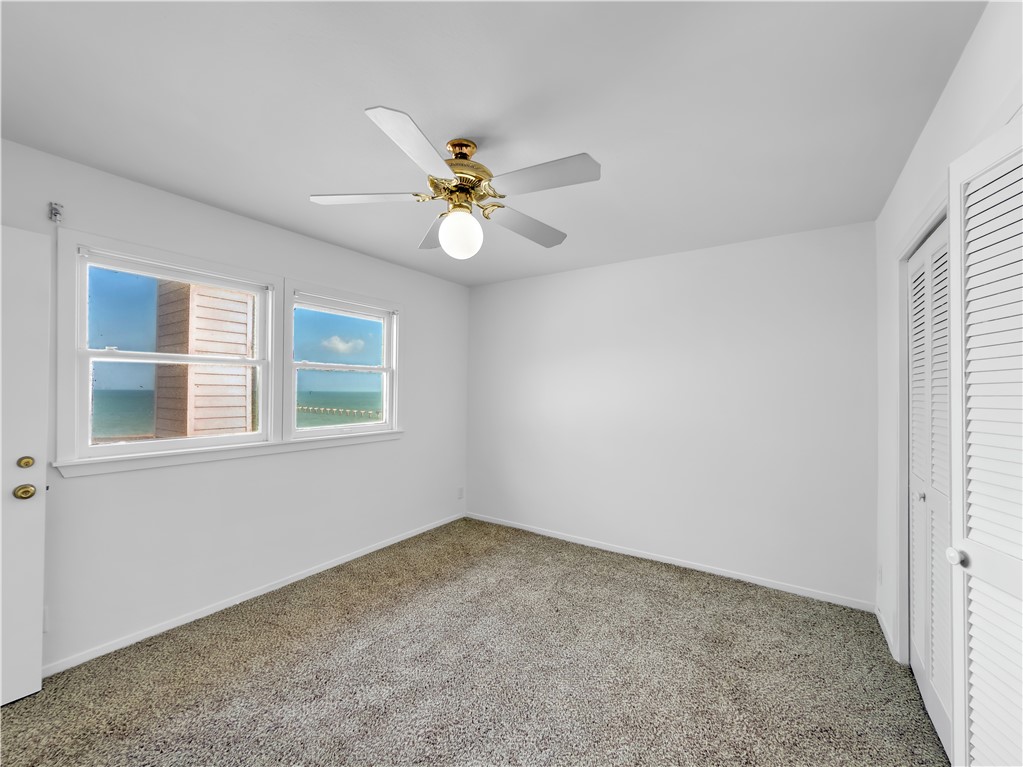 4454 Ocean Drive 4 Corpus Christi TX 78412