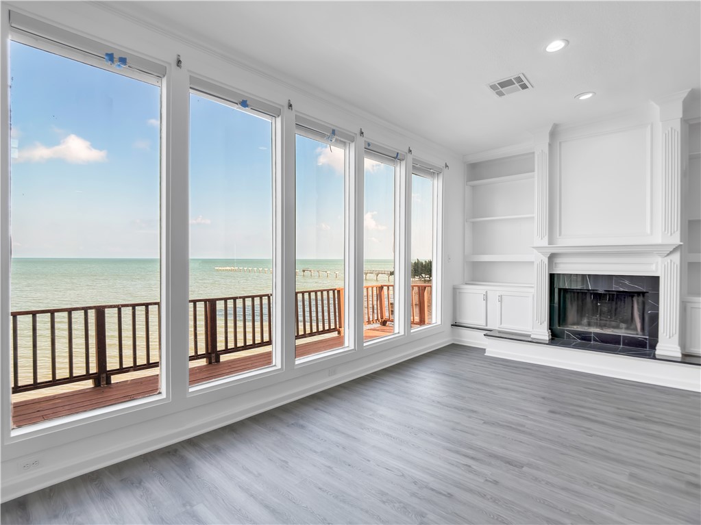 4454 Ocean Drive 4 Corpus Christi TX 78412