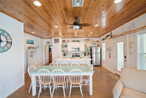 318 S Station Street 8 Port Aransas TX 78373