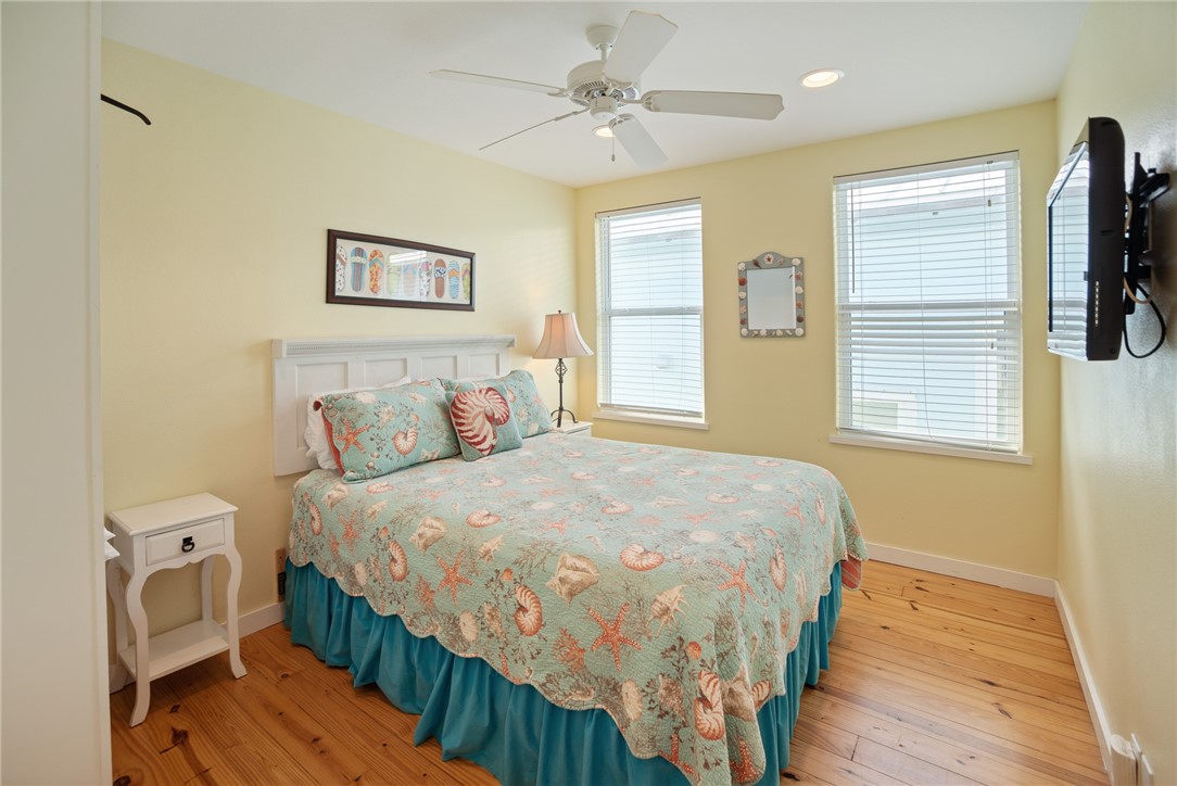 318 S Station Street 8 Port Aransas TX 78373